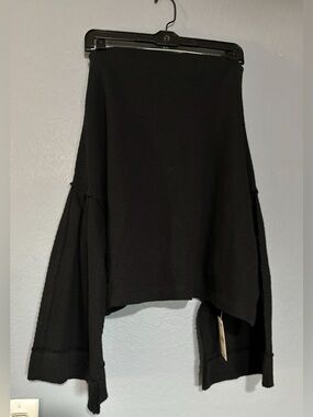 NWT WE THE FREE PEOPLE BLACK KNIT BUNNY QUEEN CROPPED TOP BELL FLARE SLEEVES